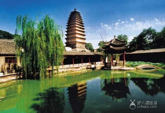  Three Holy Pagodas of Tianning Temple