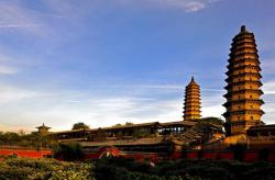  Introduction to Twin Pagoda Temple Scenic Spots