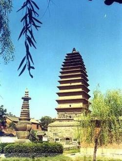  Three Holy Pagodas of Tianning Temple