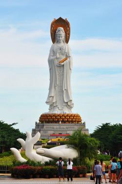  Introduction to Nanshan Guanyin Scenic Spot on the Sea